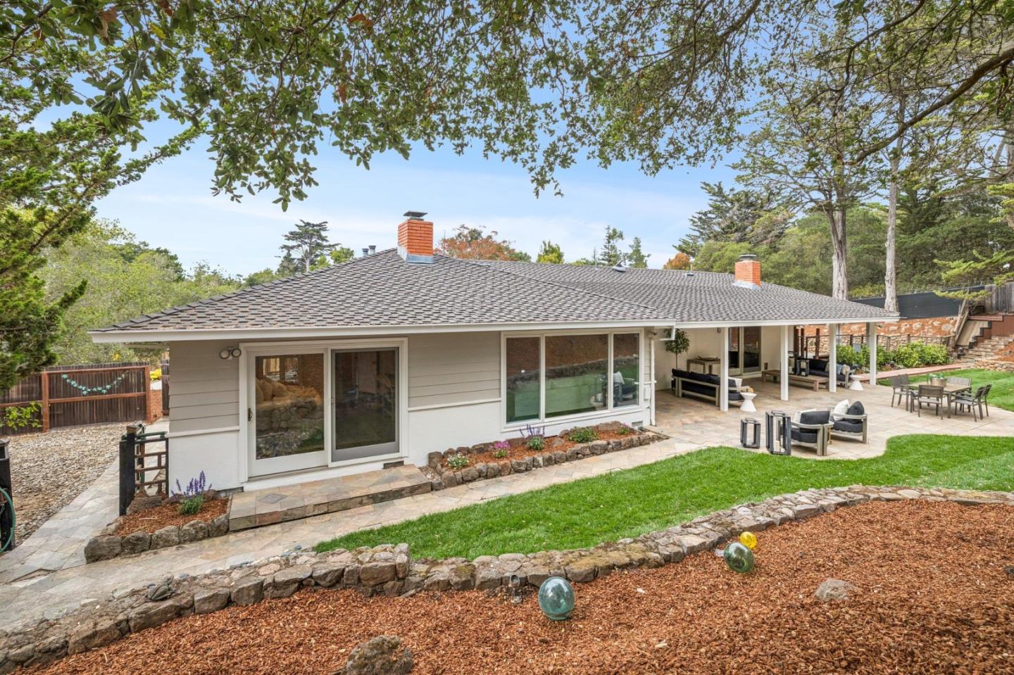 140 Rockridge RD