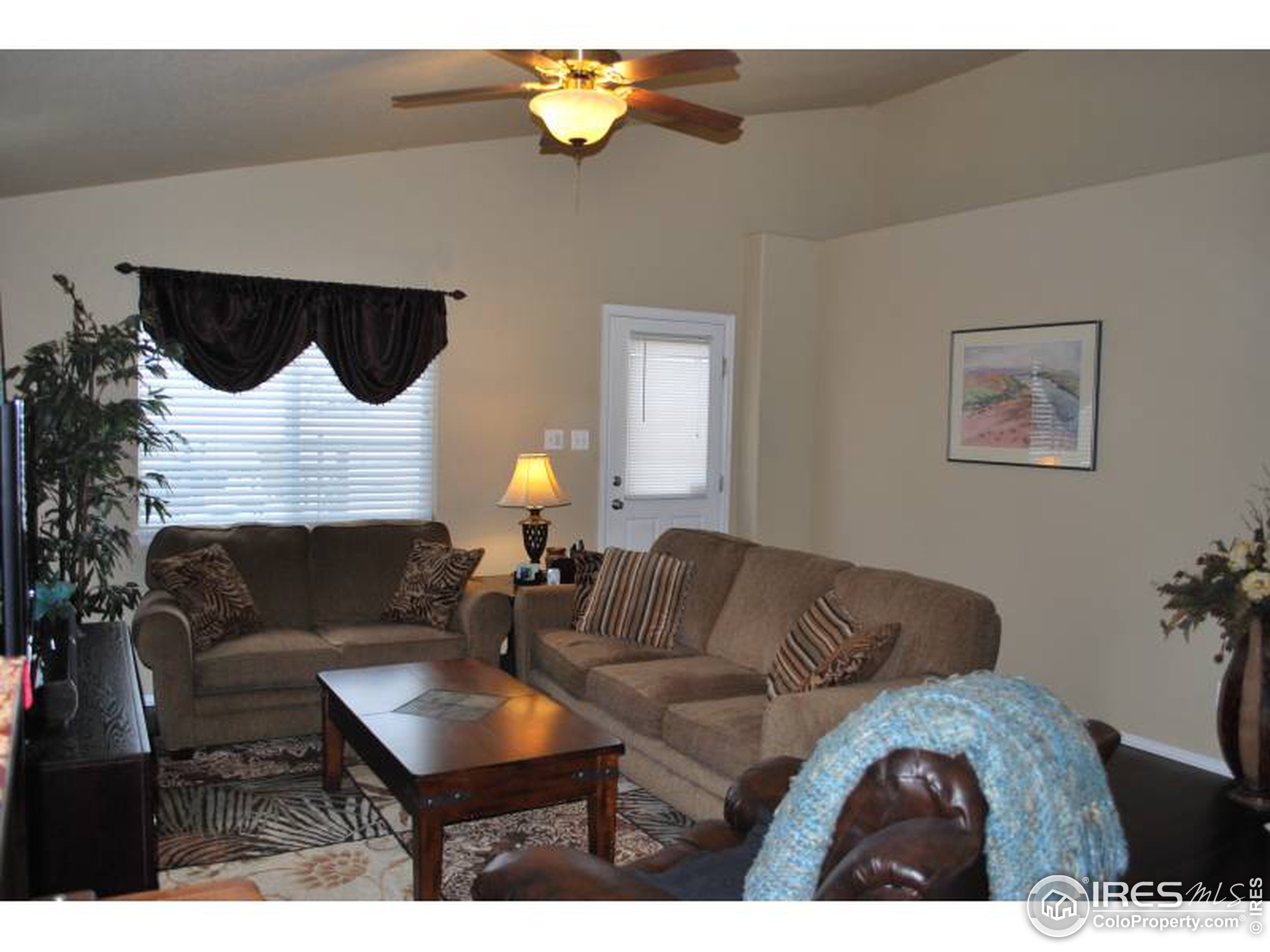 3132 W Yarrow Cir