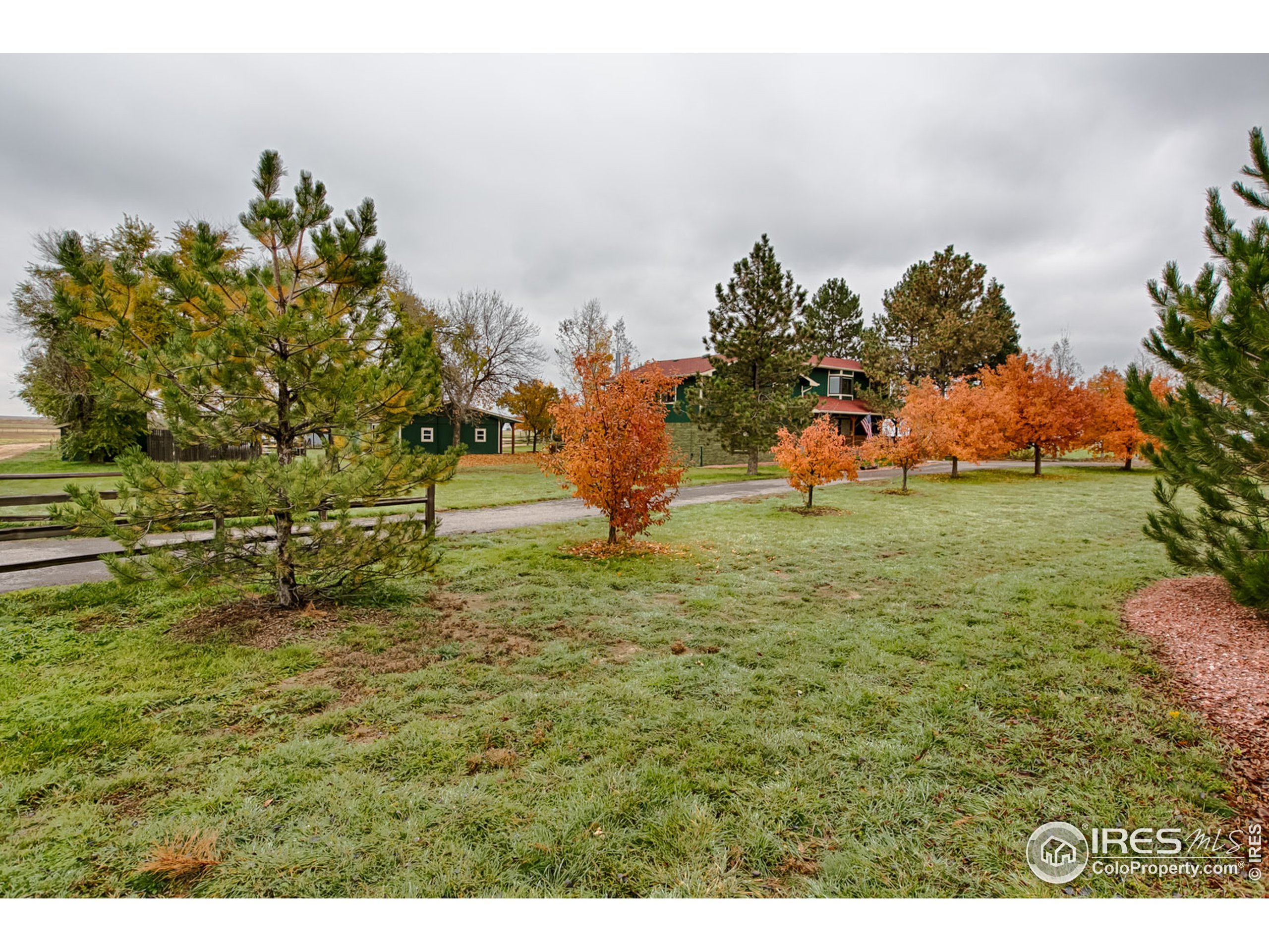 320 Glenview Ct