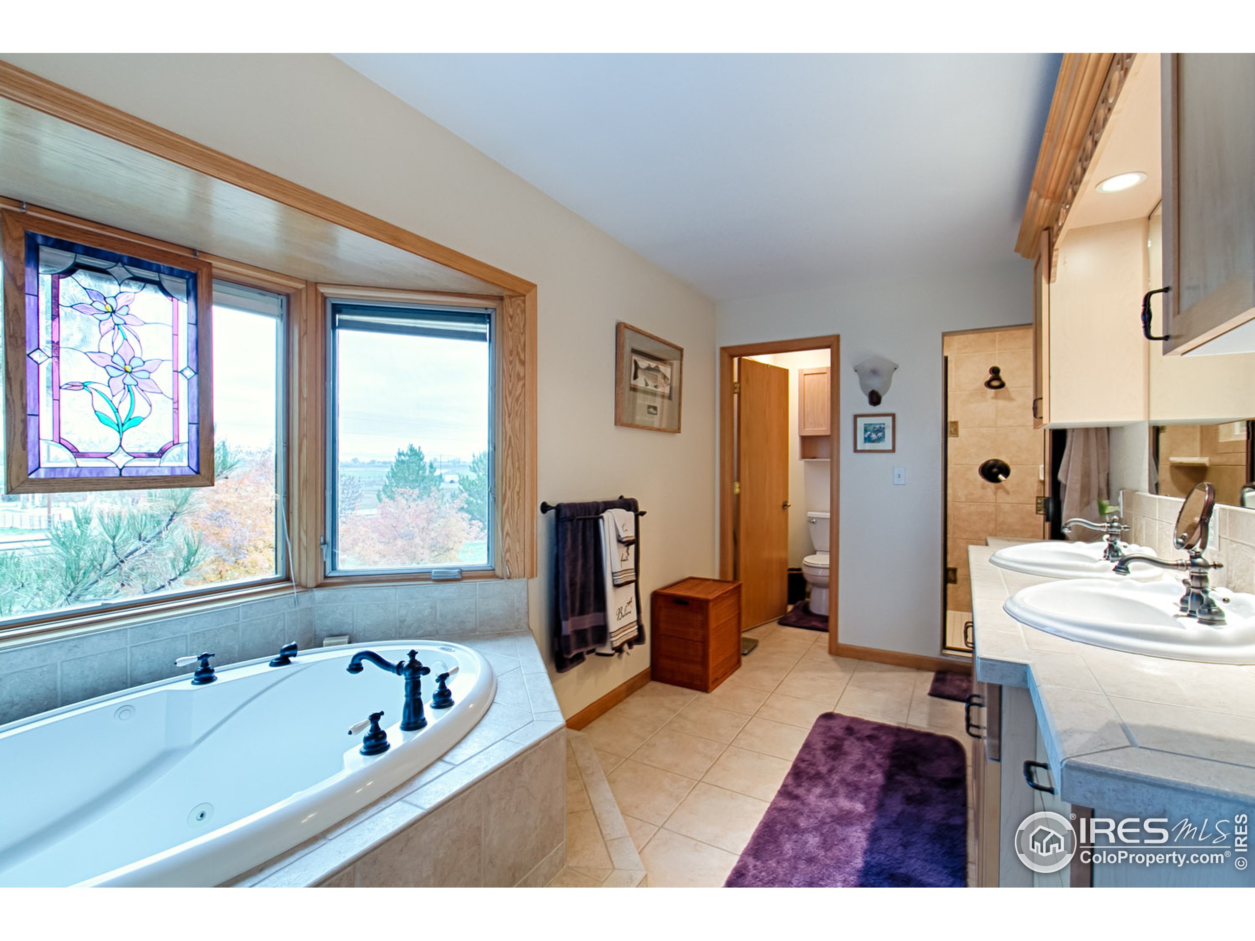 320 Glenview Ct