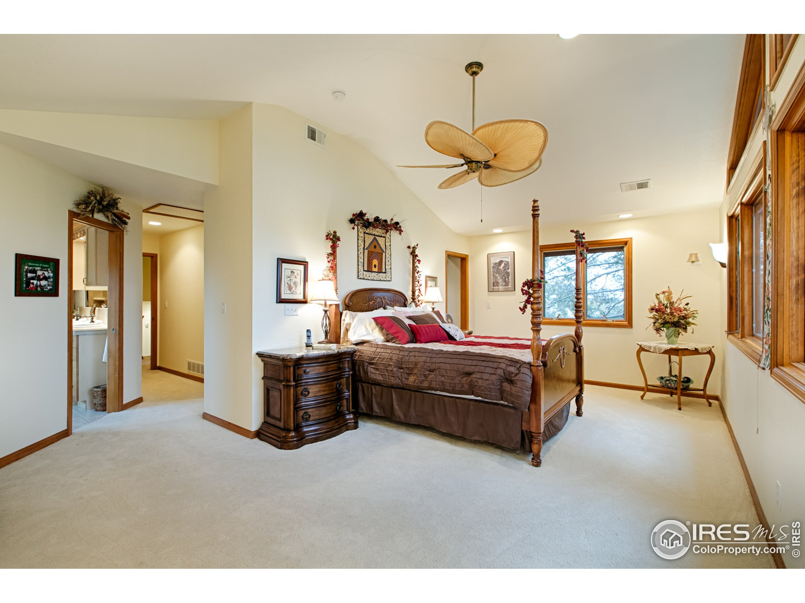 320 Glenview Ct