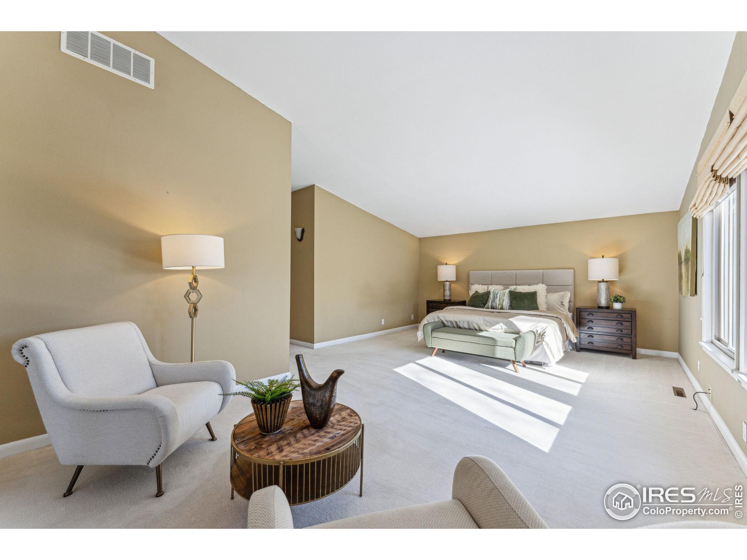 320 Glenview Ct