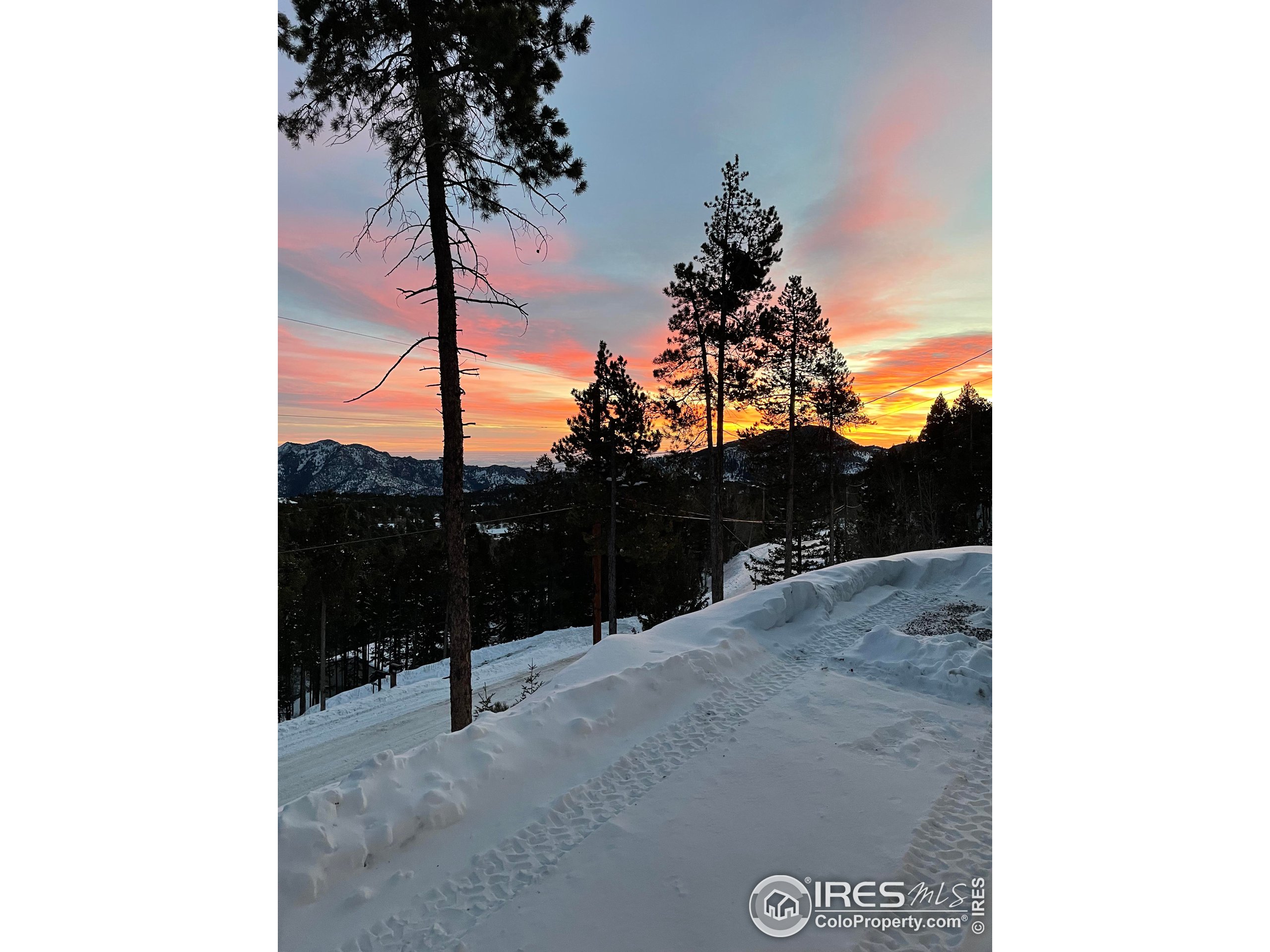 11932 Coal Creek Heights Dr