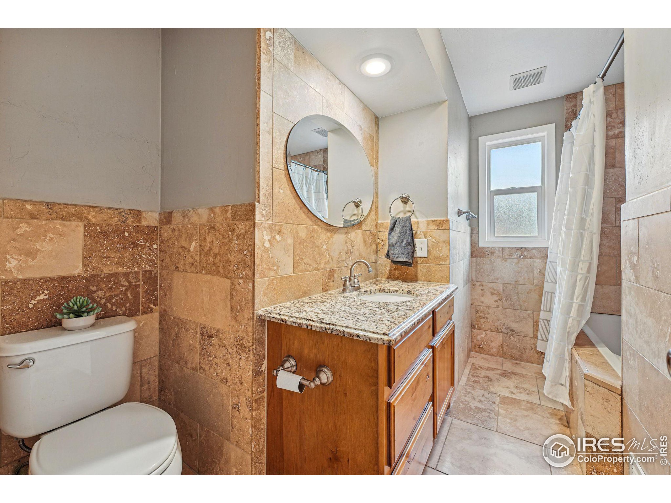 1185 W Midway Blvd