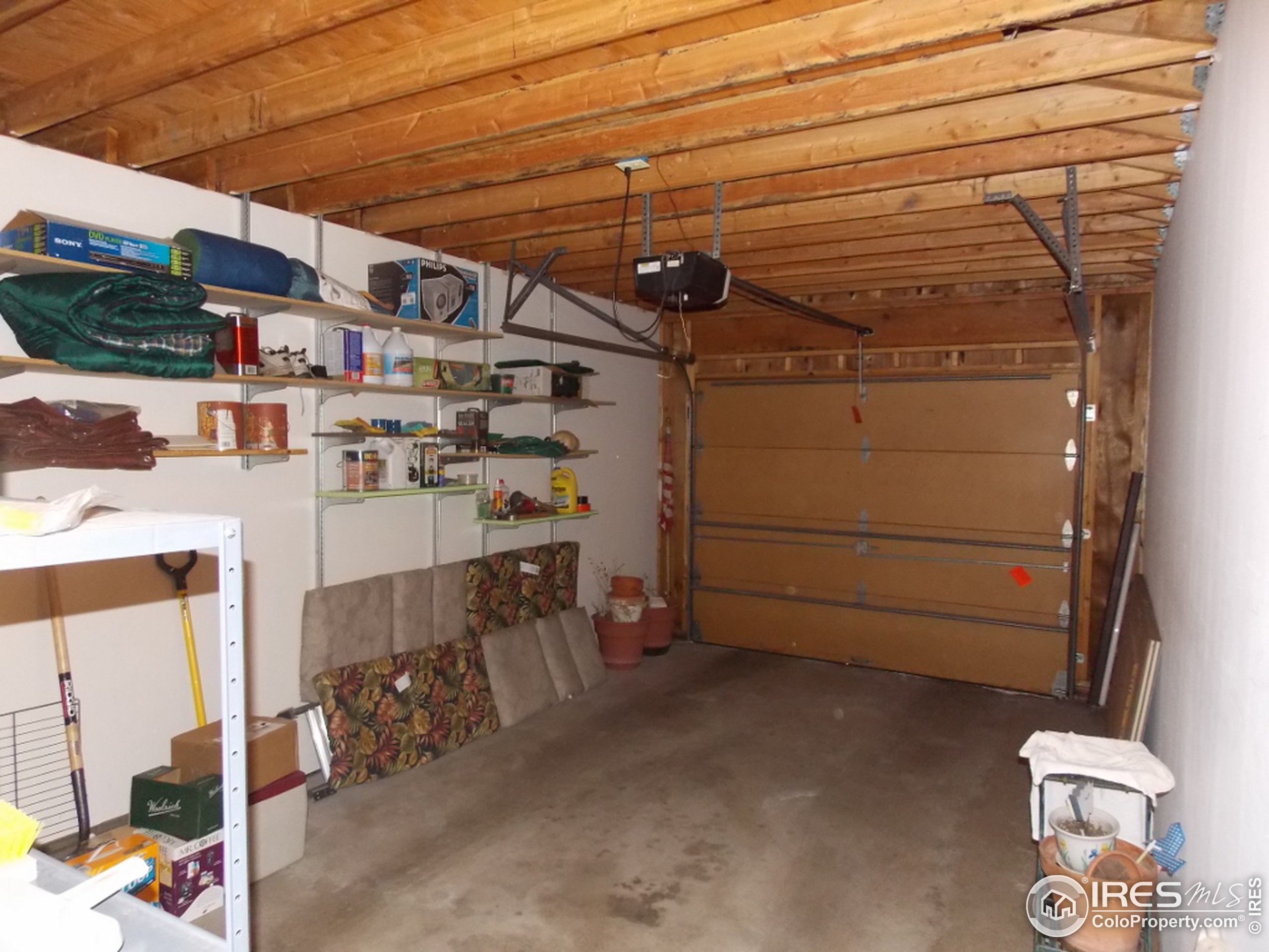 3190 Stanford Ave