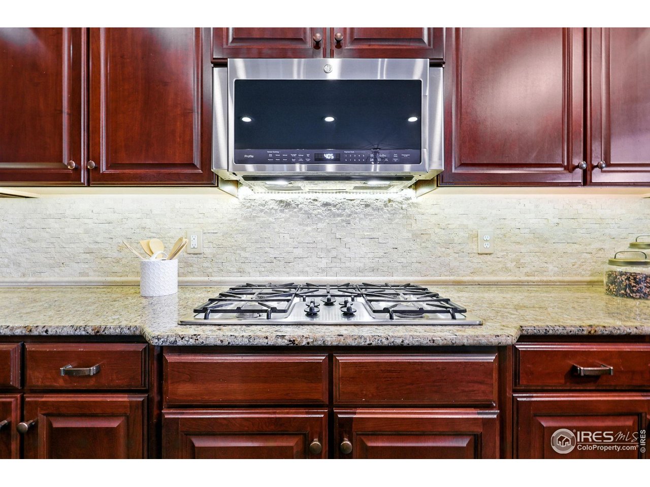 15810 E Tall Timber Ln