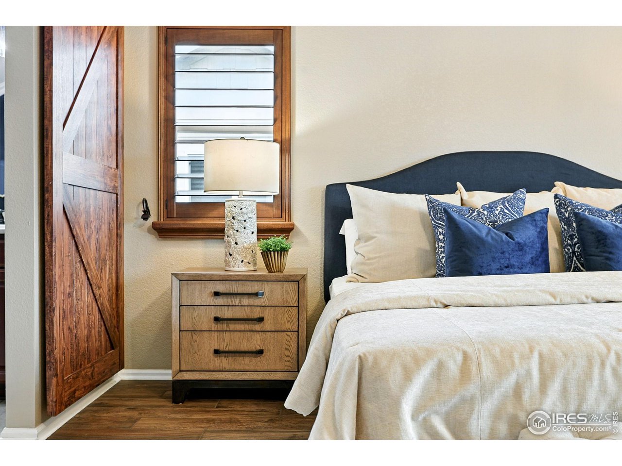 15810 E Tall Timber Ln