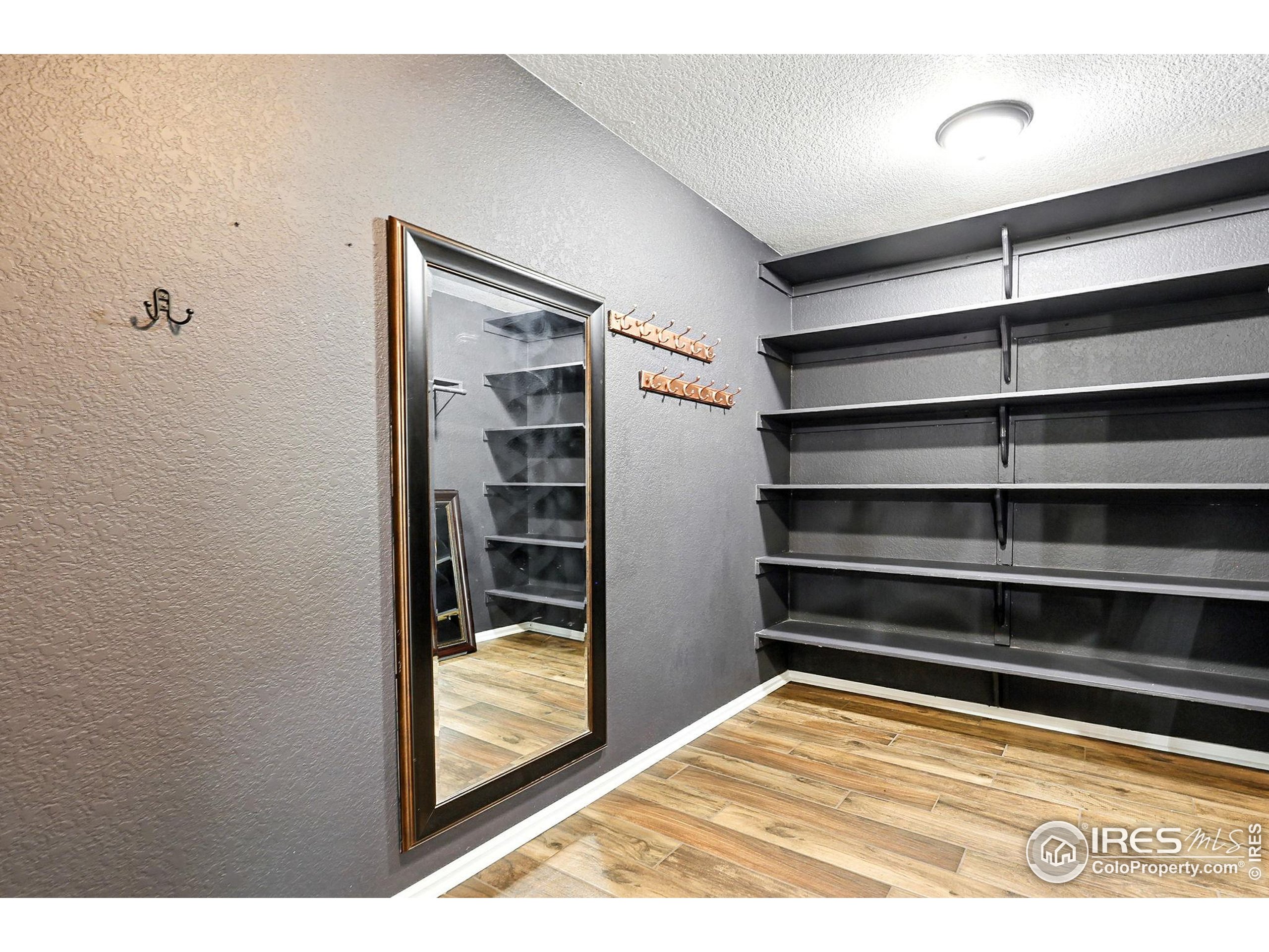 15810 E Tall Timber Ln