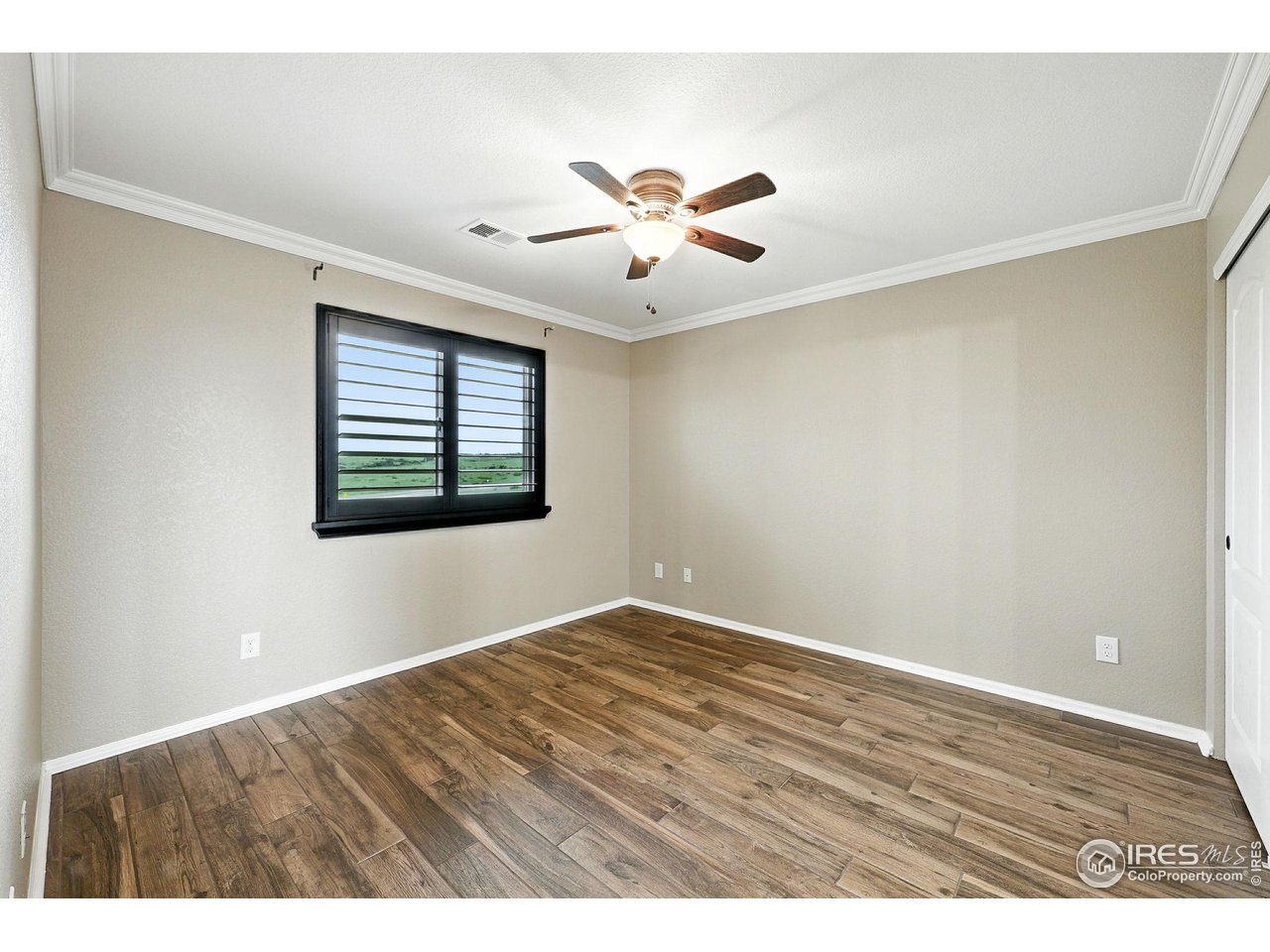 15810 E Tall Timber Ln