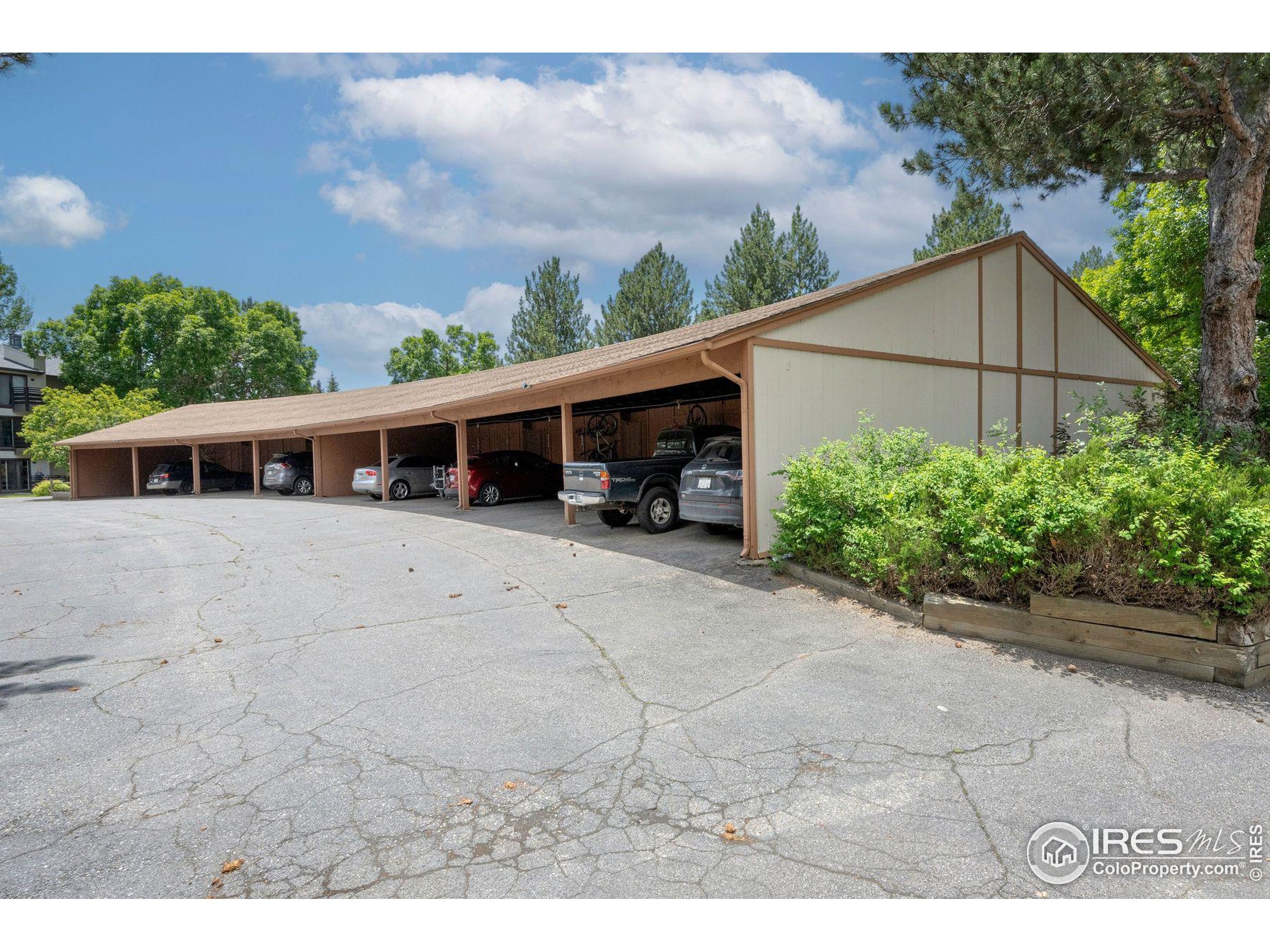 6505 Kalua Rd 104B