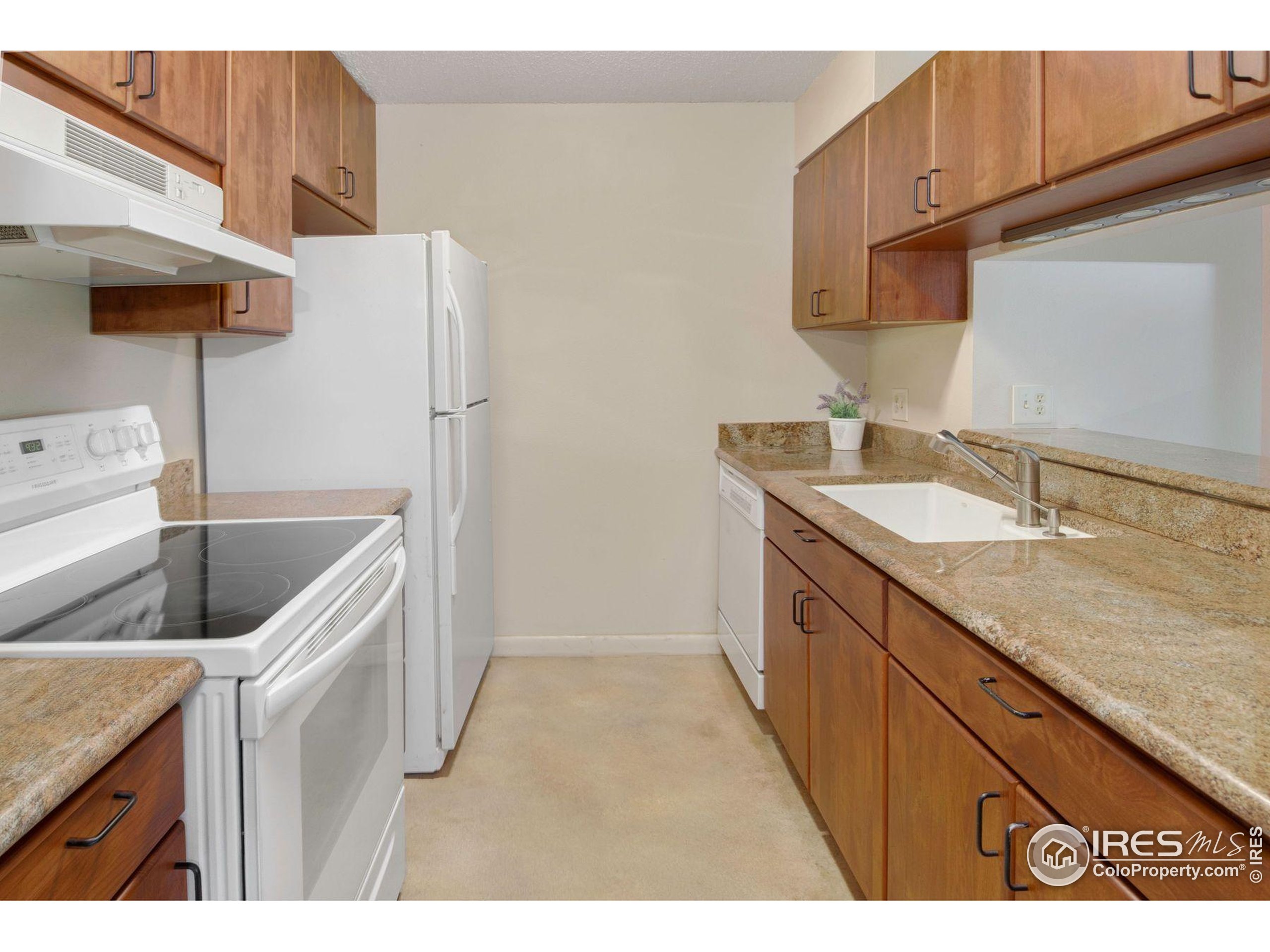 6505 Kalua Rd 104B