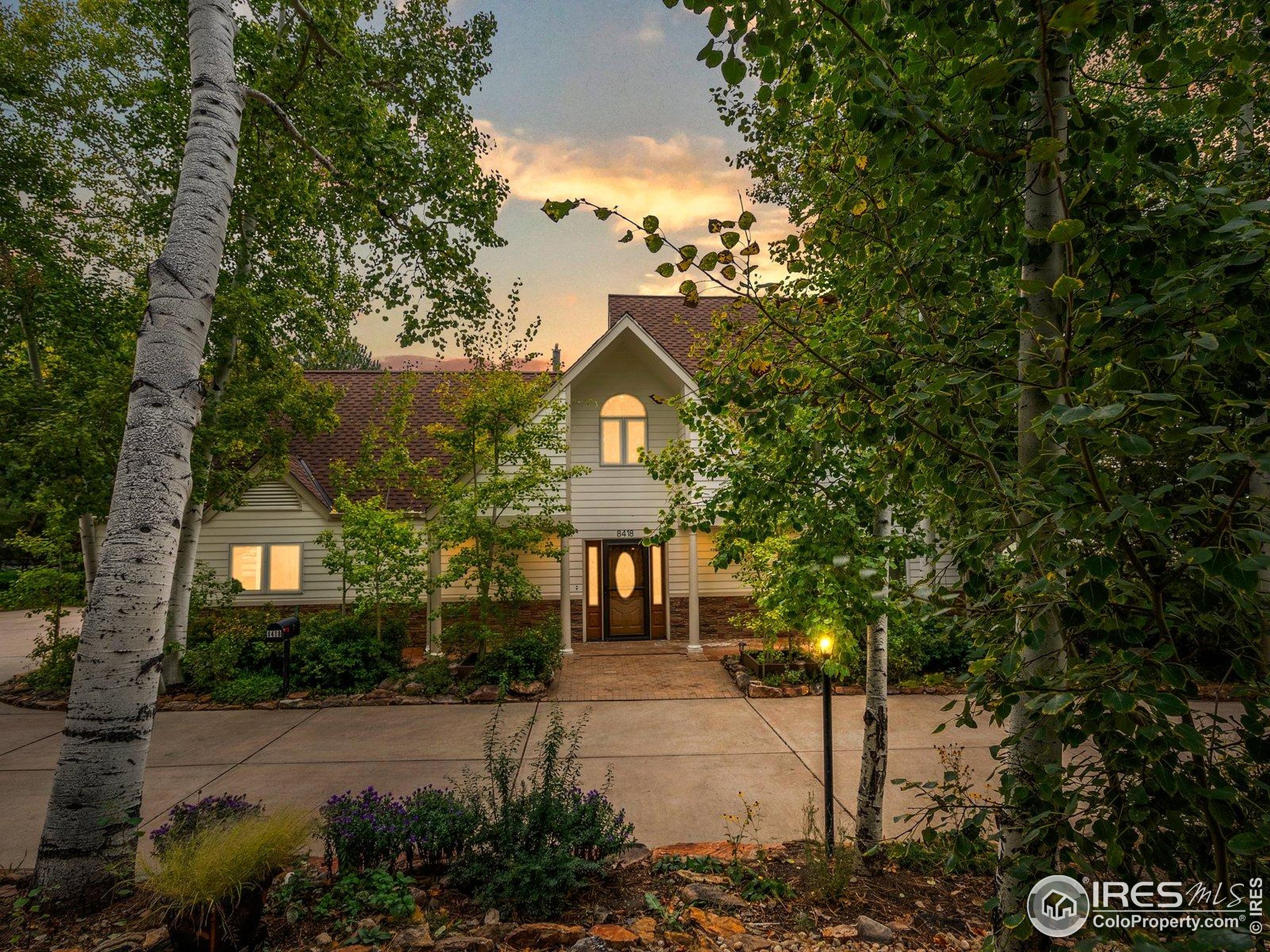 8418 Stirrup Ln