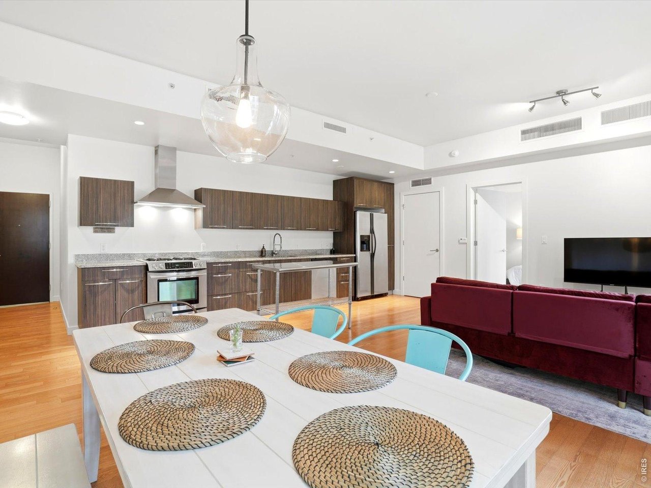 410 Acoma St 310