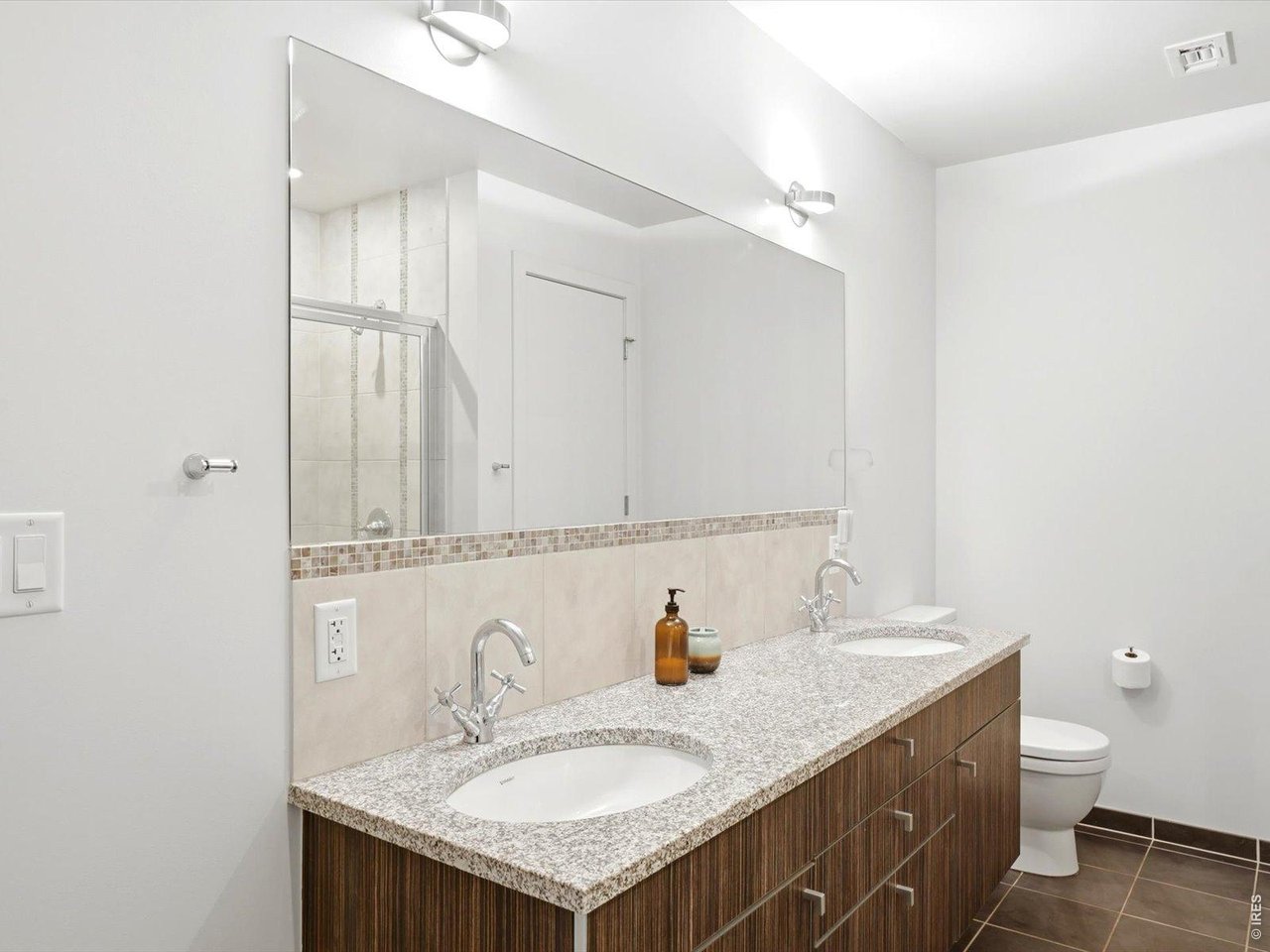 410 Acoma St 310