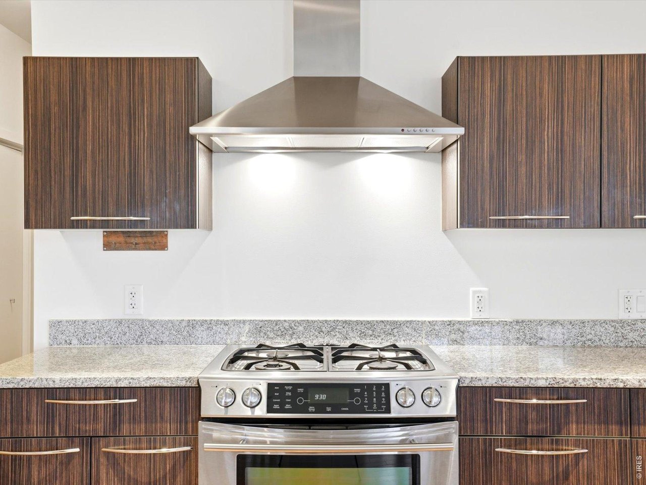 410 Acoma St 310