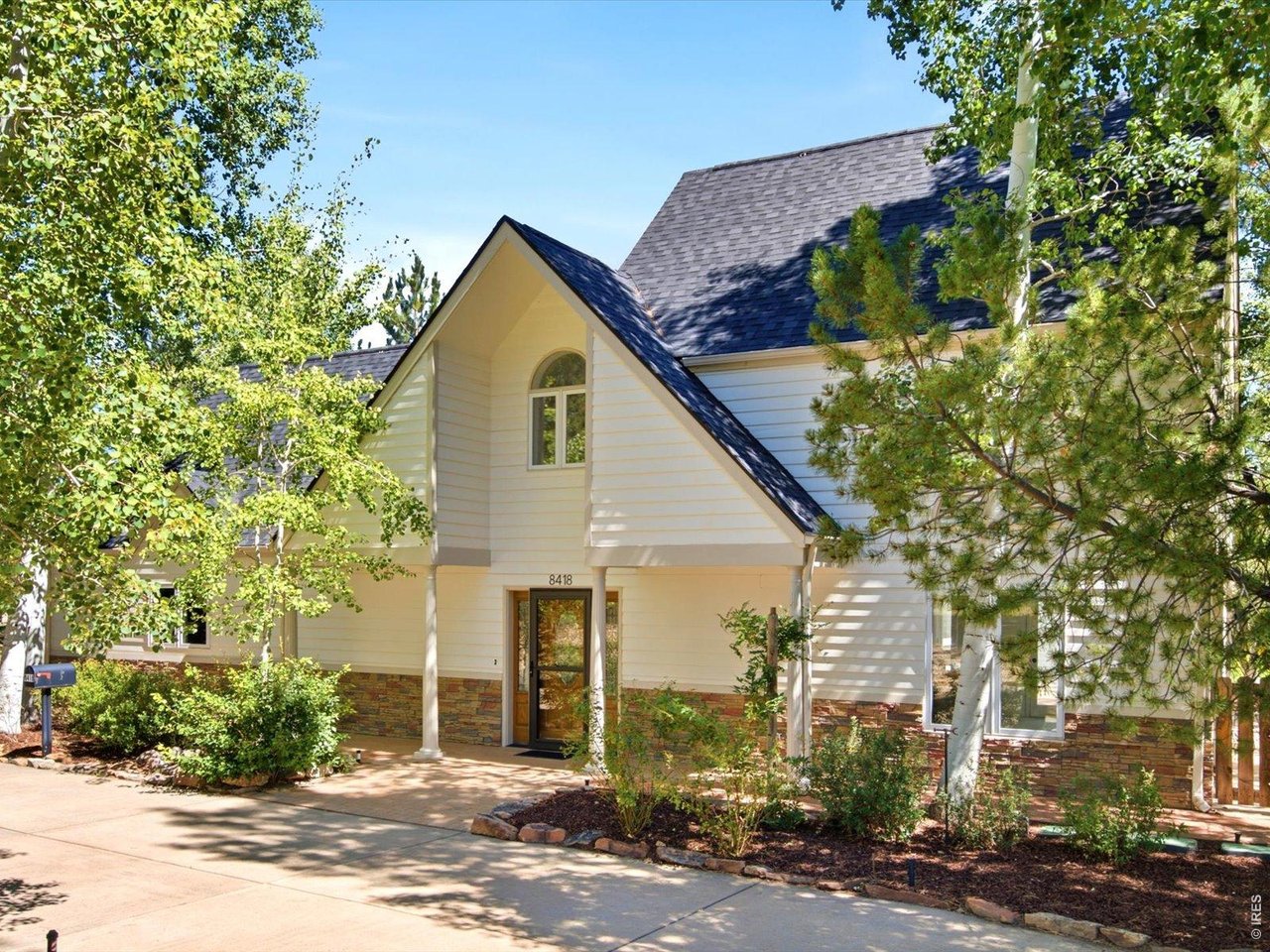 8418 Stirrup Ln