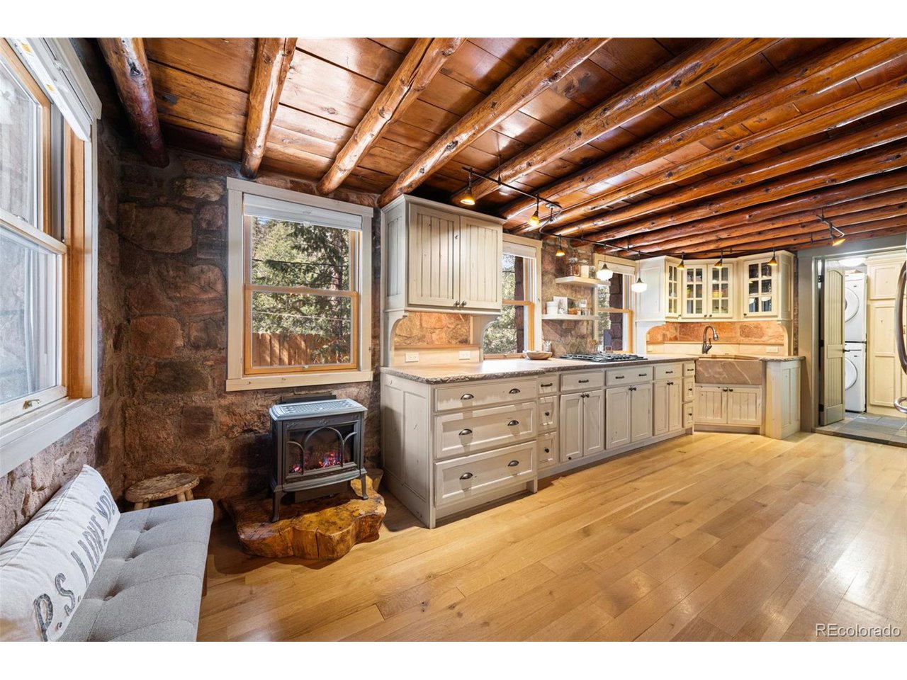 9506 S Deer Creek Canyon Rd