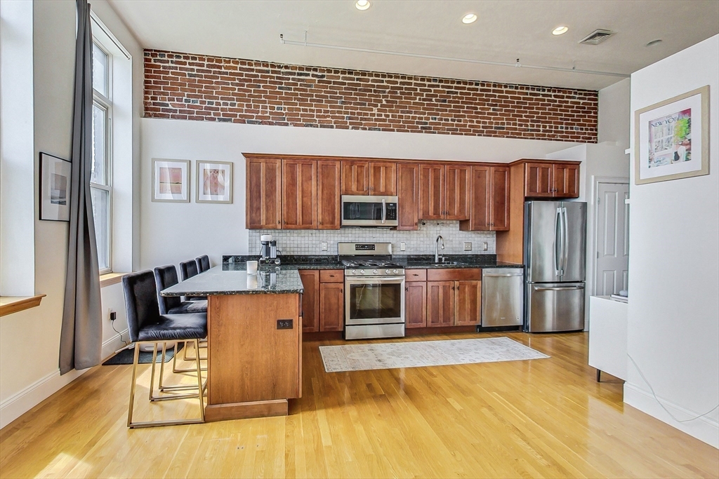 50 Floyd St # 11