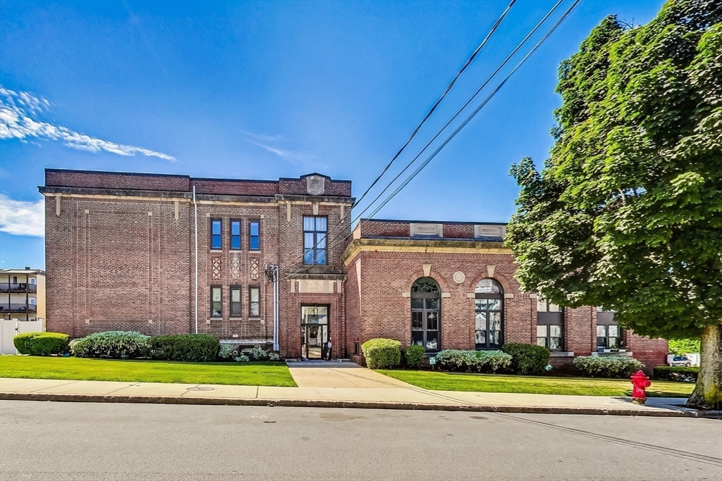 50 Floyd St # 11