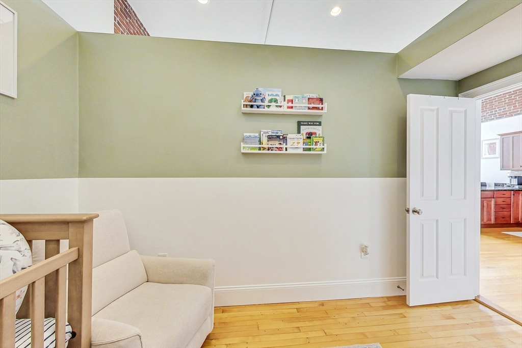 50 Floyd St # 11