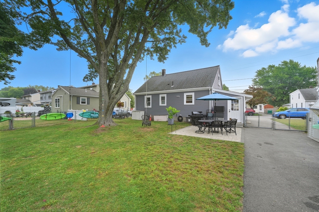 14 Frances Rd
