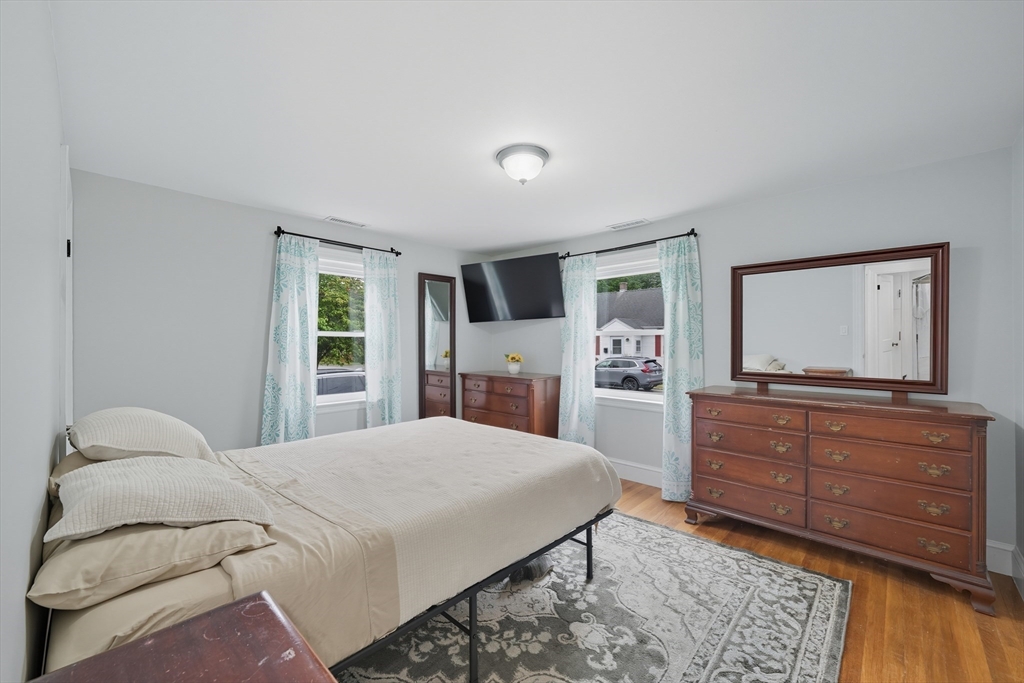 14 Frances Rd