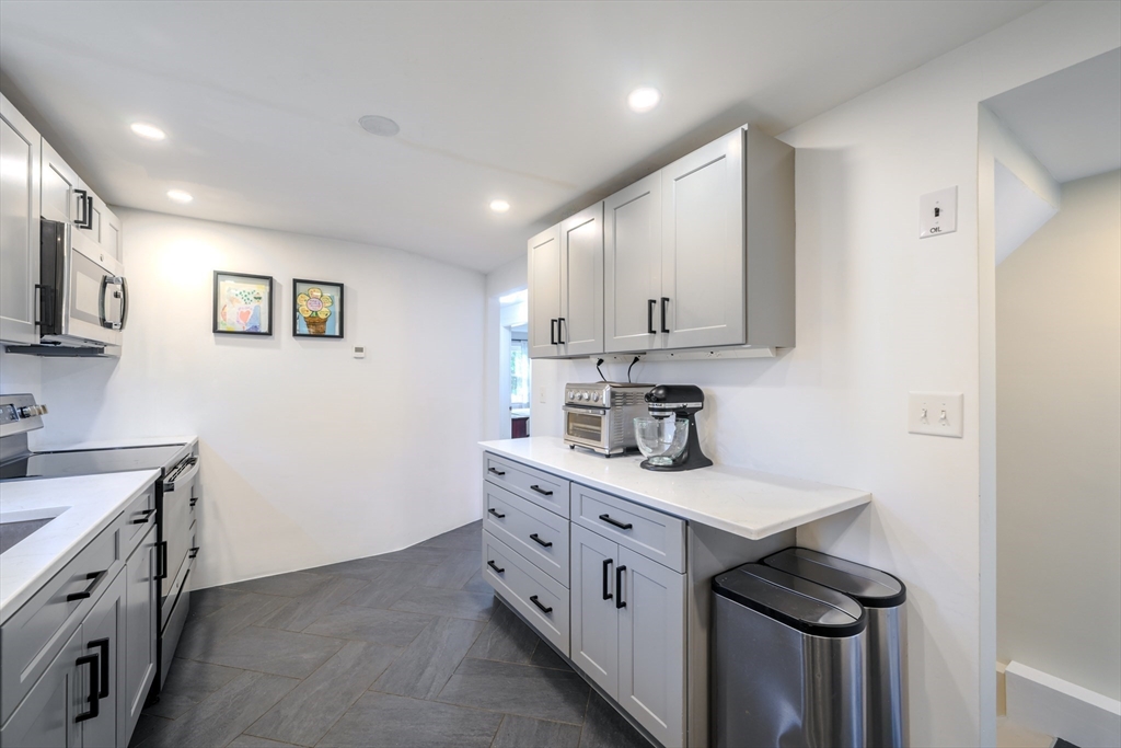 14 Frances Rd
