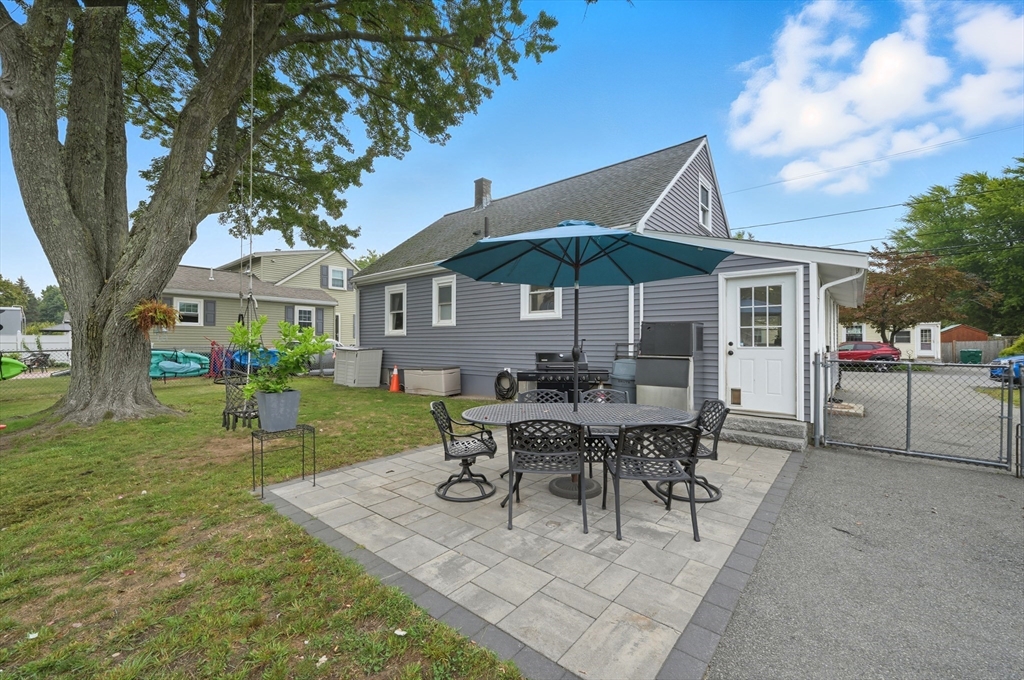 14 Frances Rd