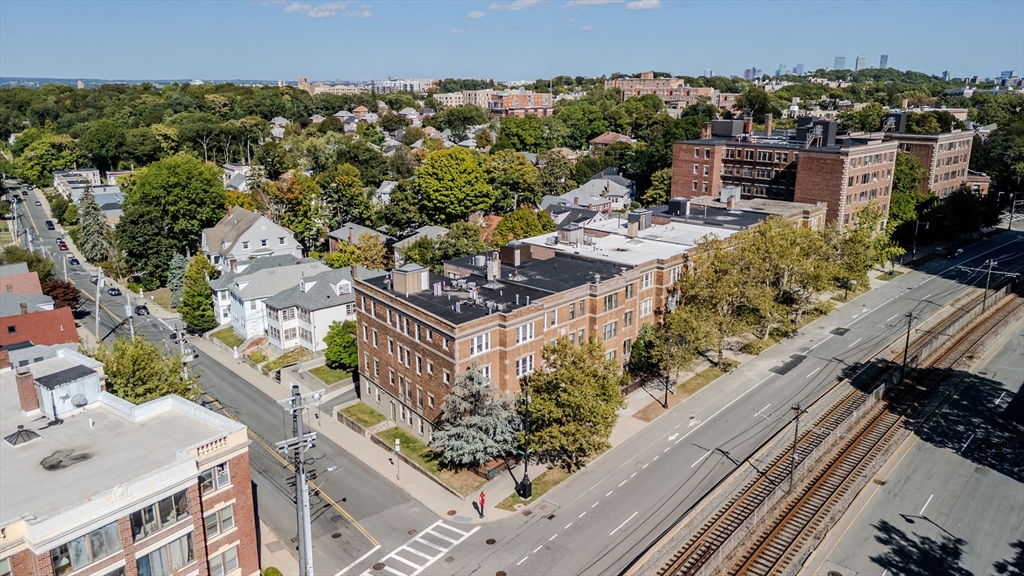 2021 Commonwealth Ave # B