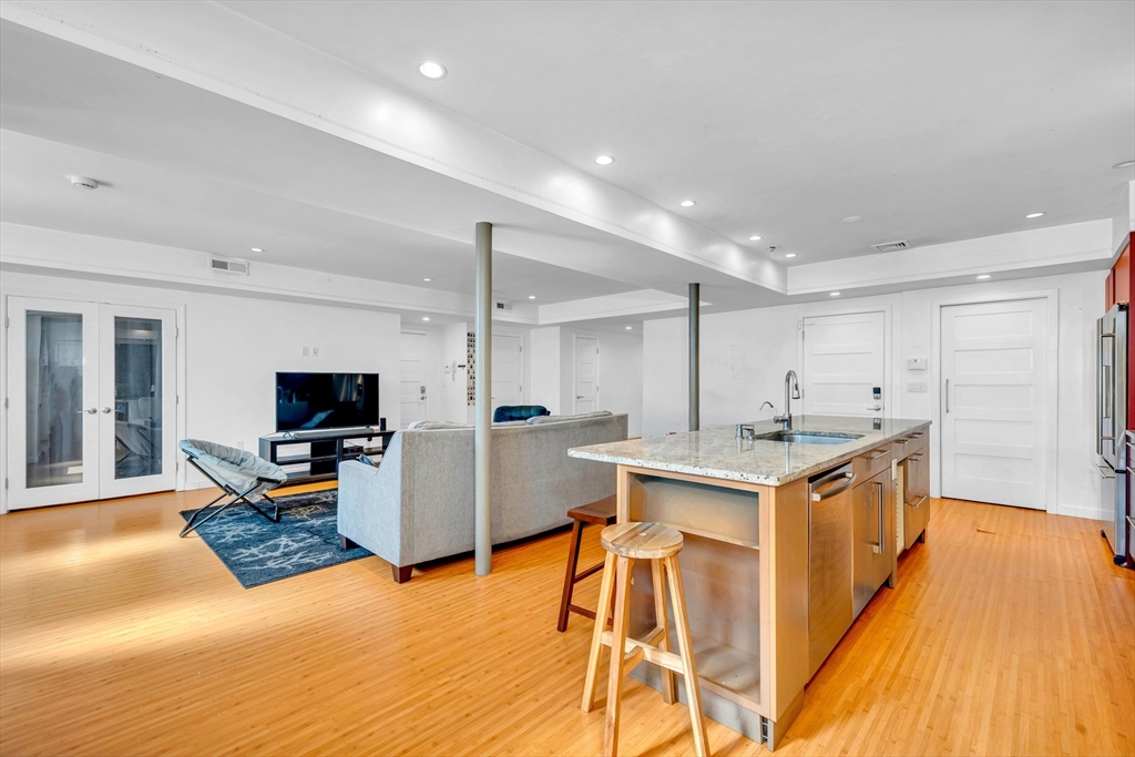 2021 Commonwealth Ave # B