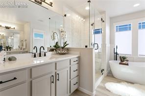 9566 Pancake Rocks Trail