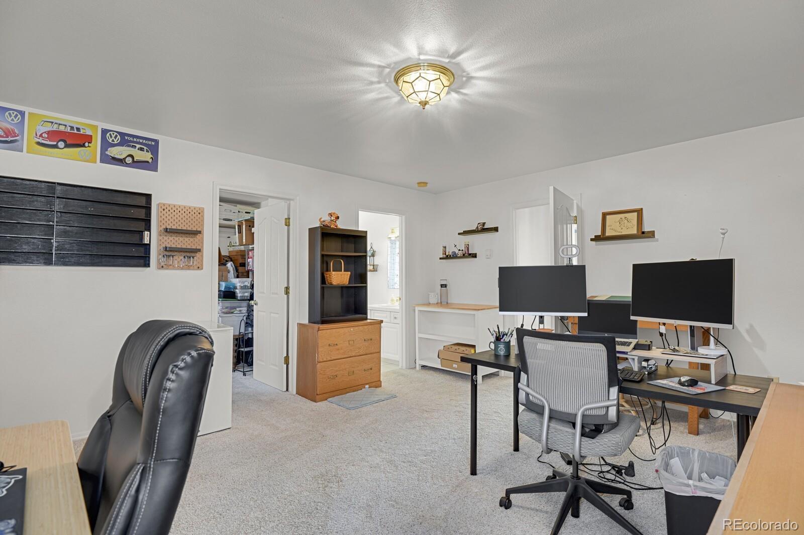 4915 Turquoise Drive
