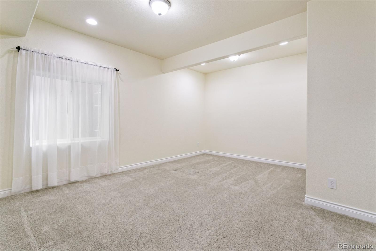 13190 Stone Peaks Way