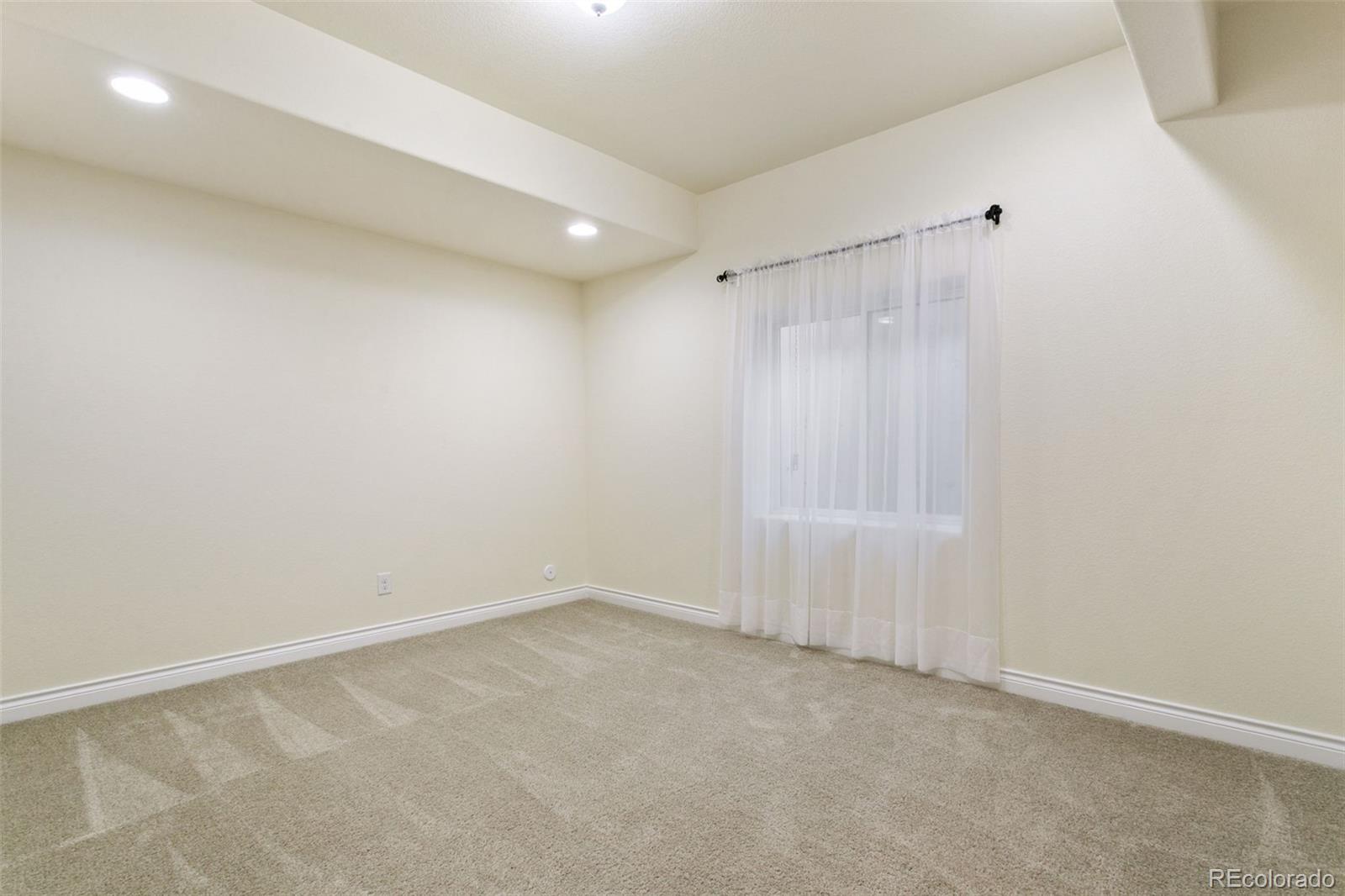 13190 Stone Peaks Way