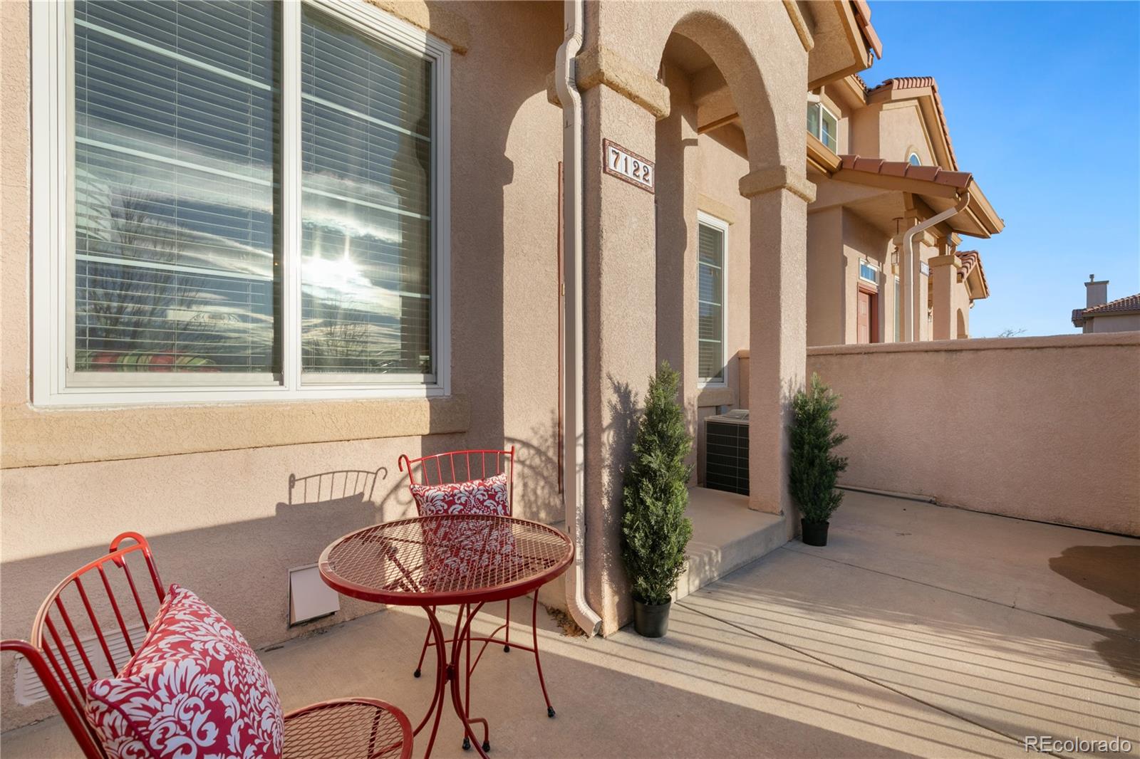 7122 Sand Crest View