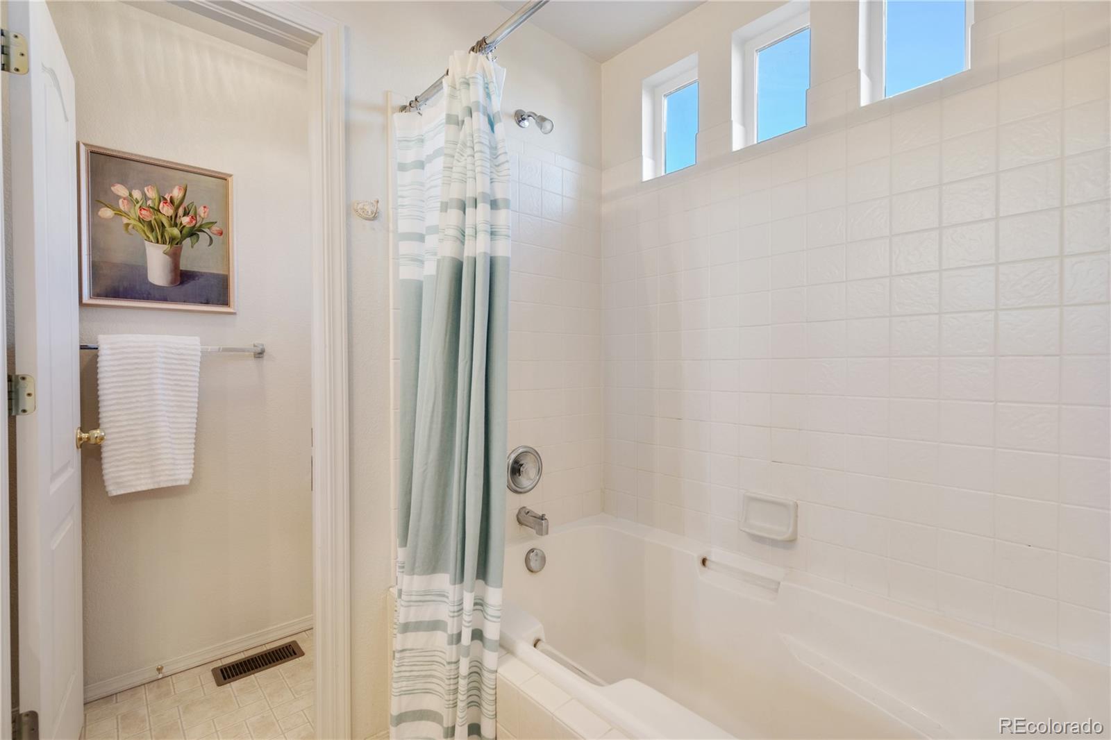 7122 Sand Crest View