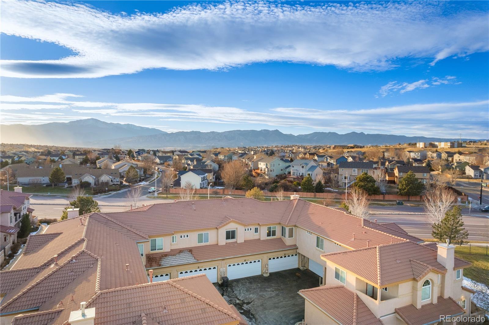 7122 Sand Crest View