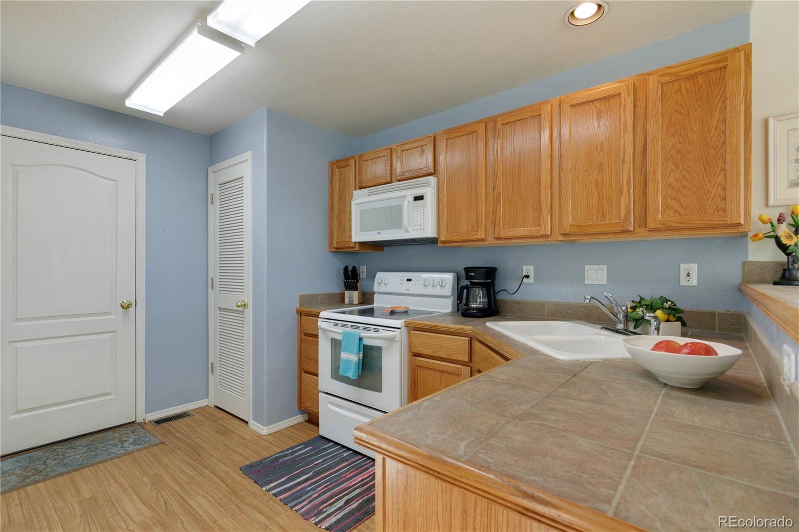 7122 Sand Crest View