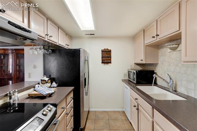 1038 Fontmore Road C