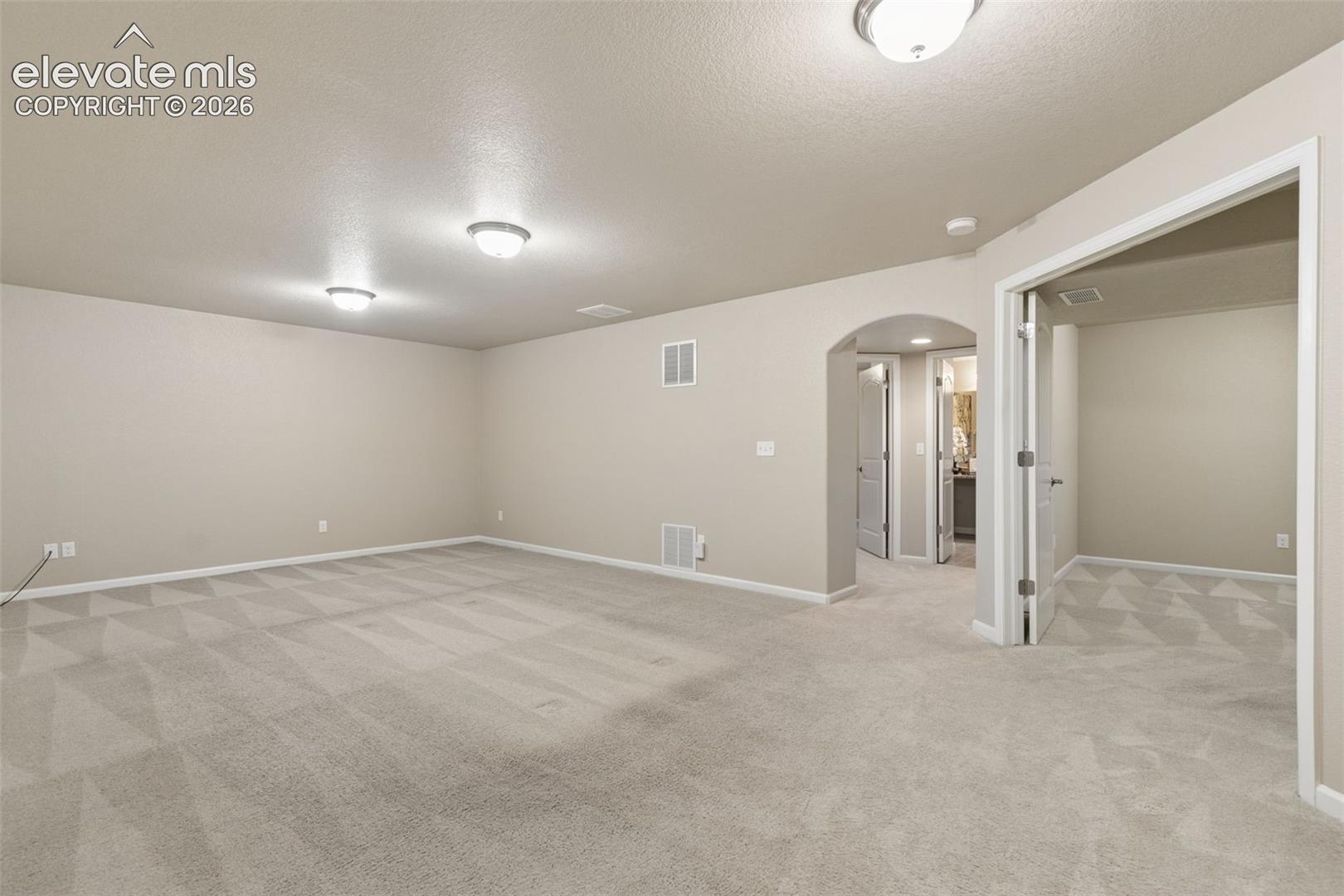 8042 Potentilla Grove