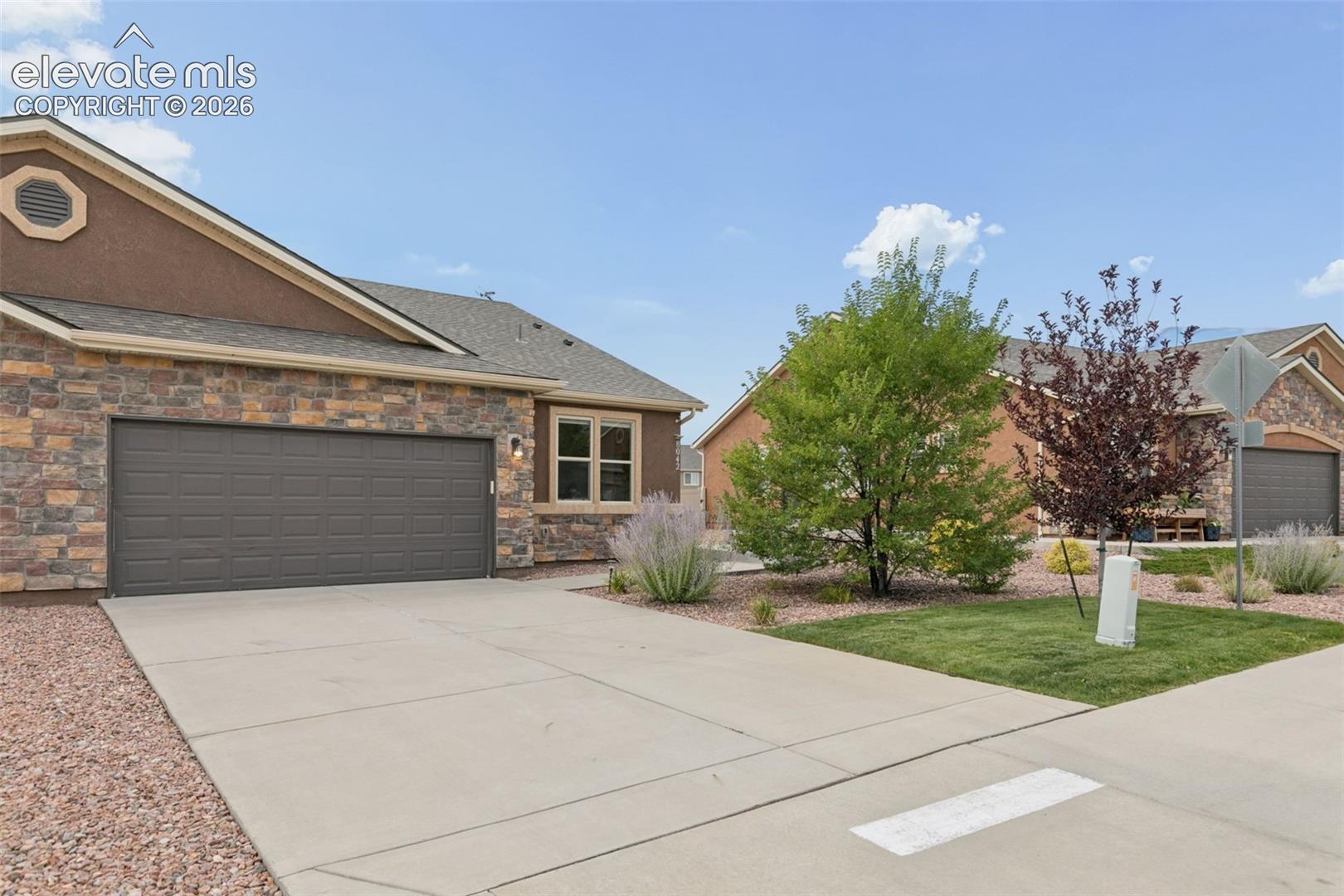 8042 Potentilla Grove