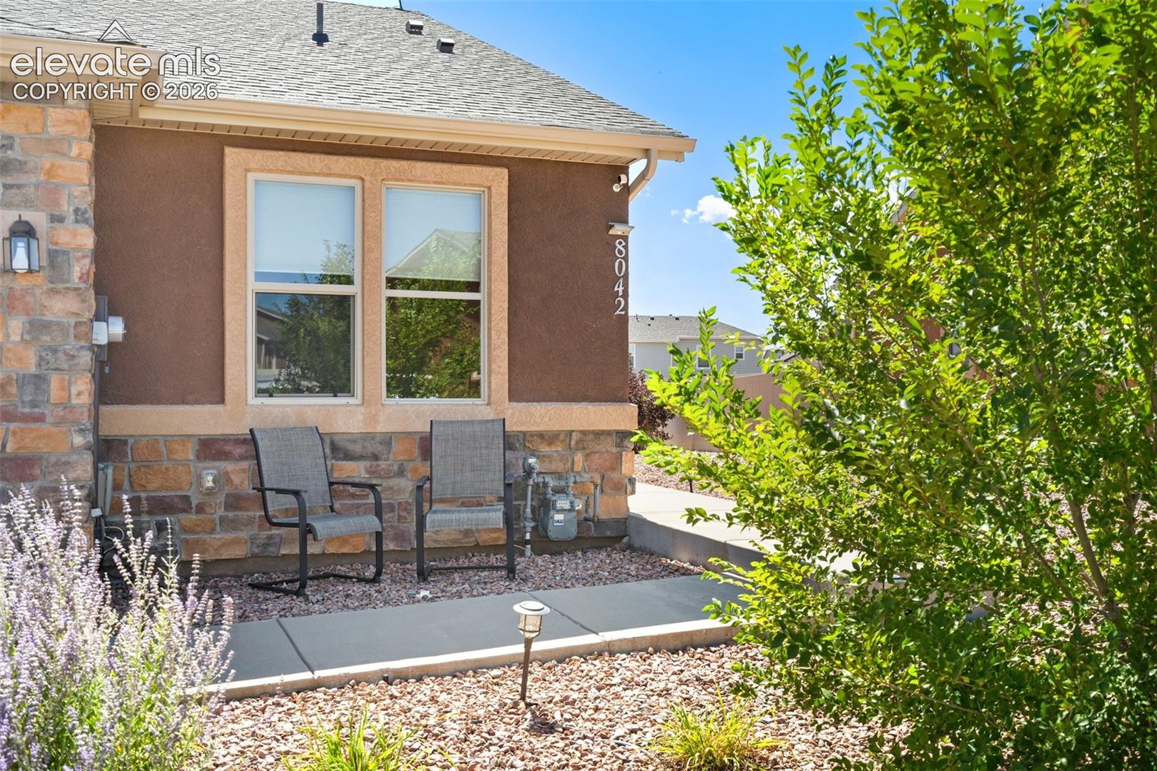 8042 Potentilla Grove
