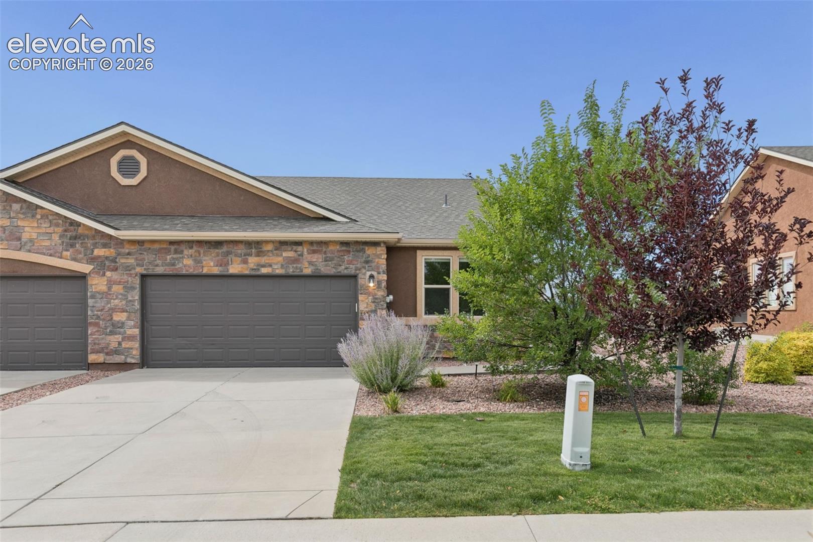 8042 Potentilla Grove