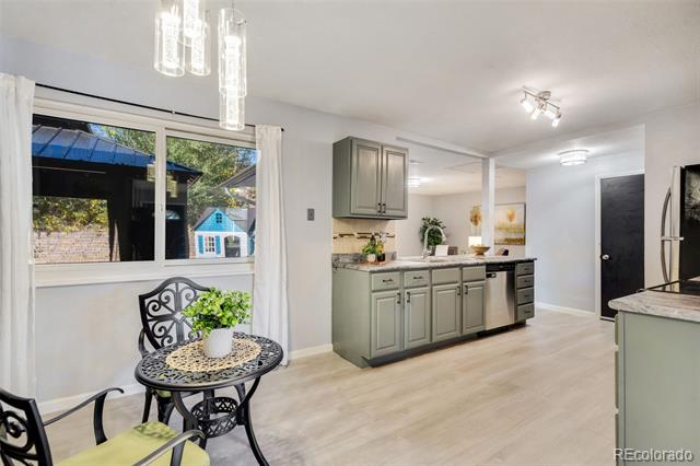 1270 Commanchero Drive