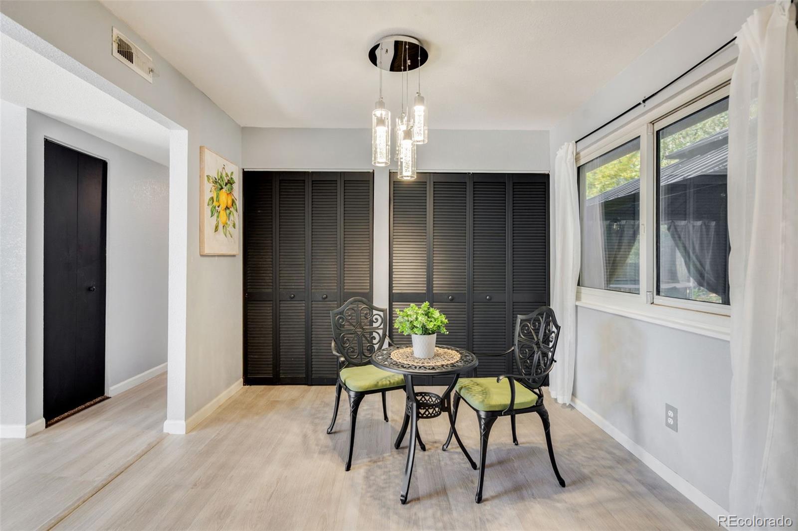 1270 Commanchero Drive