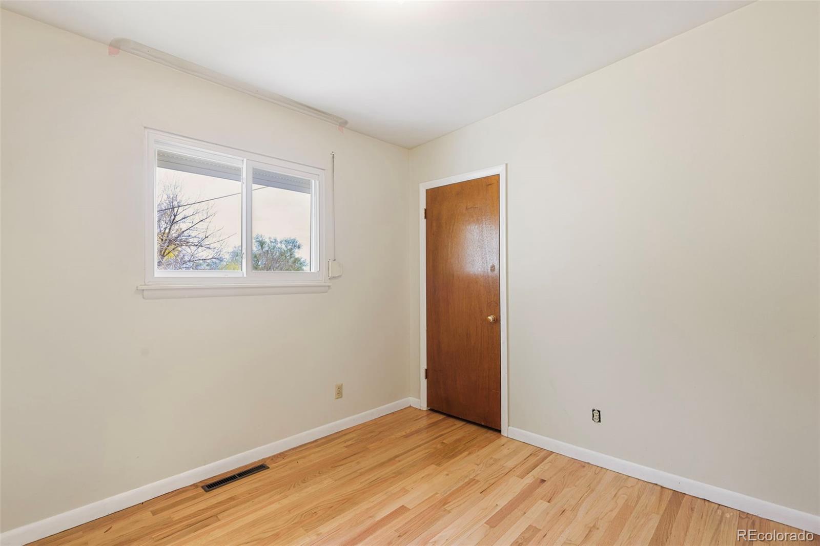 609 Crestridge Avenue