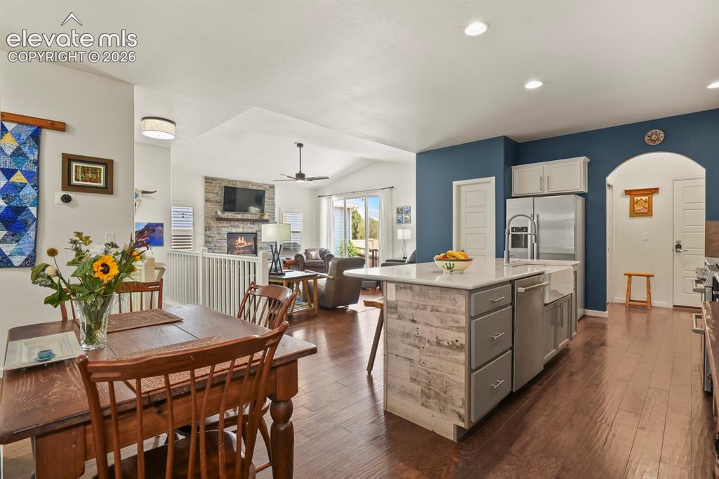 1530 Gold Hill Mesa Drive
