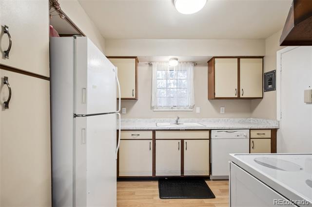 2902 Airport Road Unit: 207
