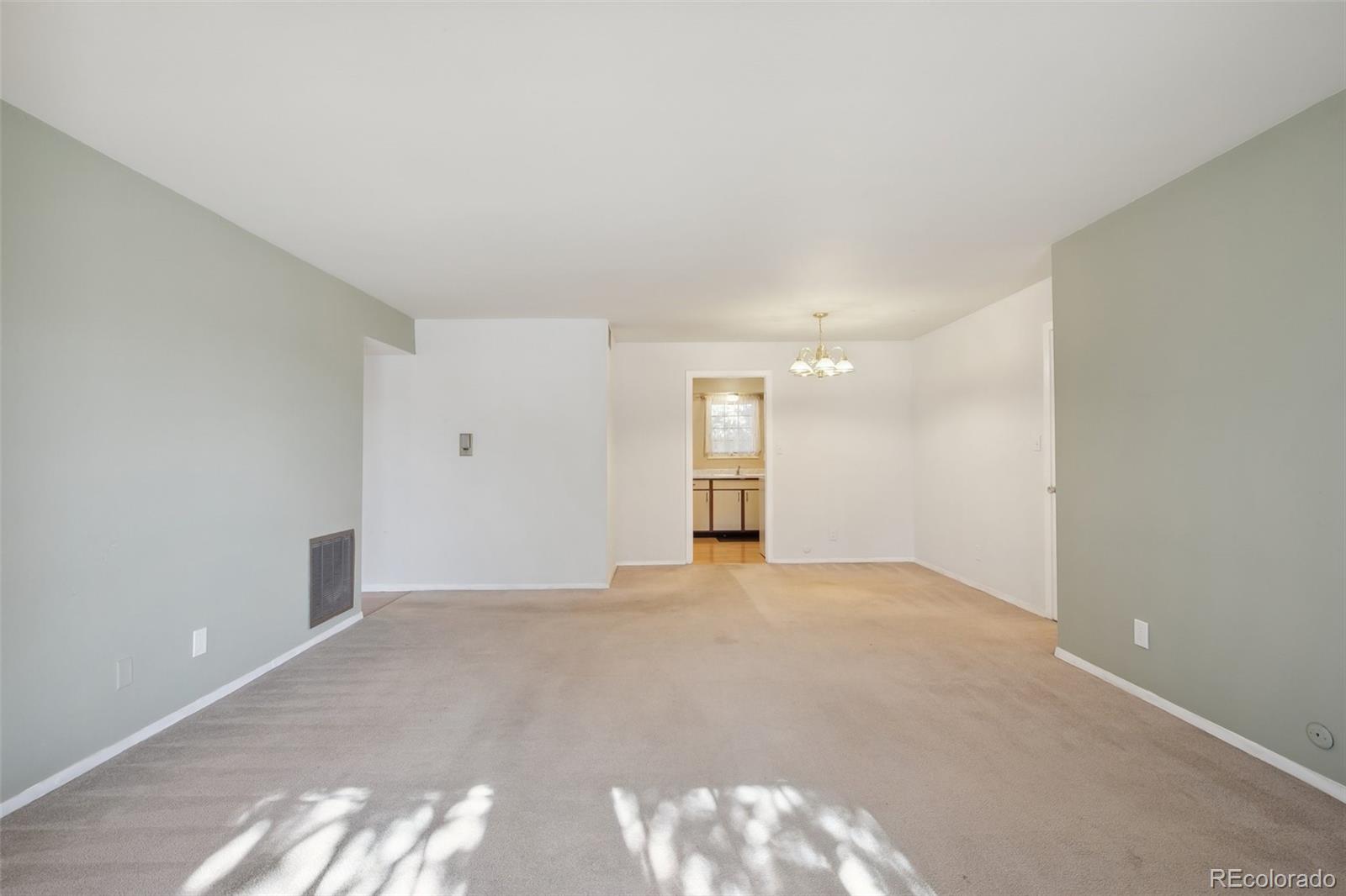 2902 Airport Road Unit: 207