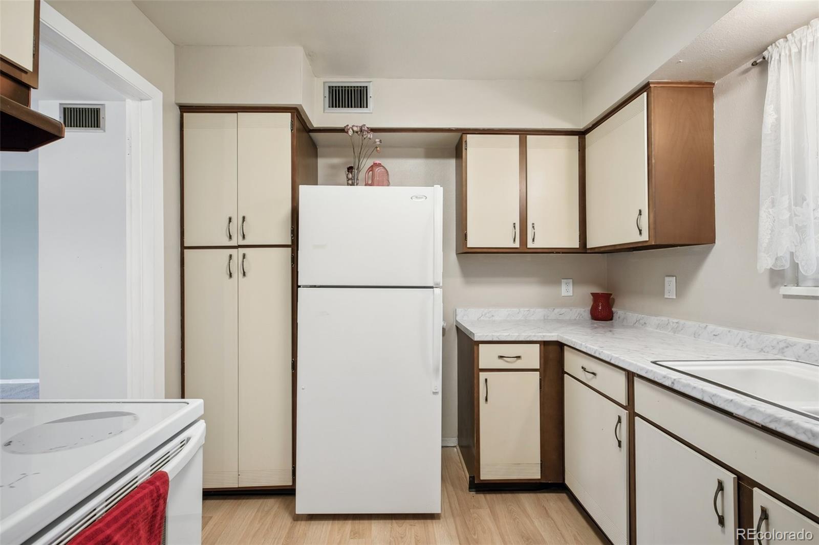 2902 Airport Road Unit: 207